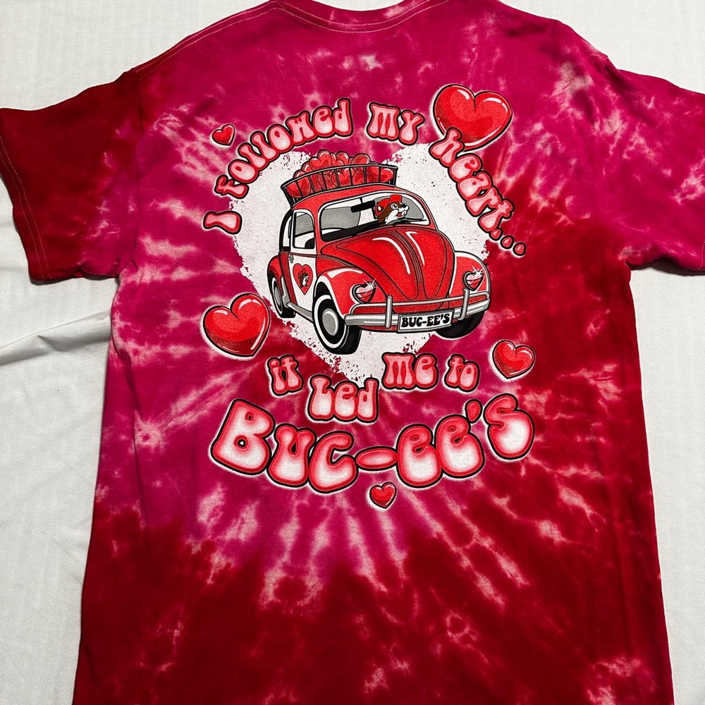 Medium “I followed my dreams and it led me to Bucees” T-Shirt   Red Tie Die
